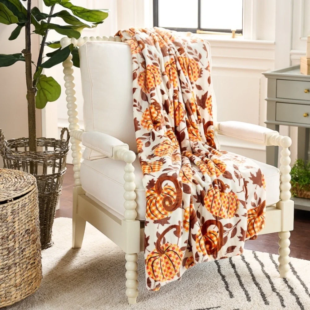 HAY & HARVEST Halloween & Harvest 60x80 Throw (Plaid Pumpkins)